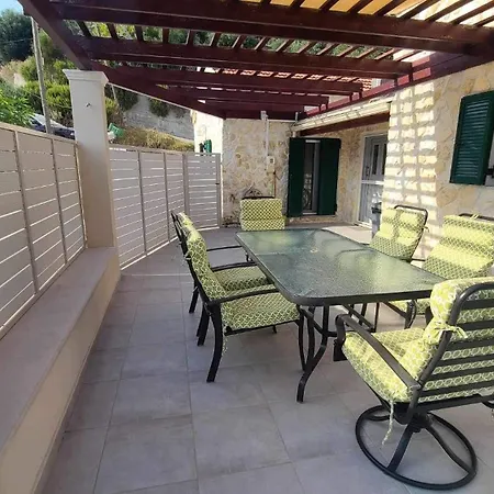 Villa Angelo's Avliótes