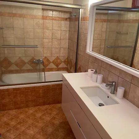 Angelo's * Avliótes